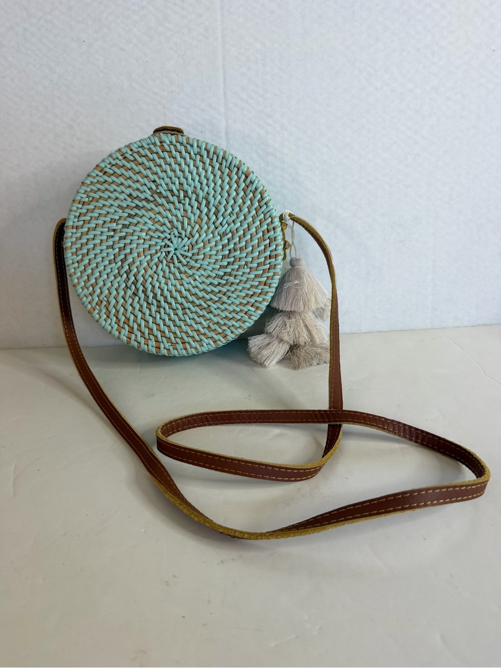 NWT Original Native Rattan Bali Circle Hand Crafted Wicker Straw Crossbody Bag